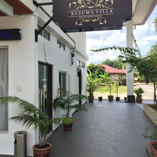 New Kesuma Villa Exclusive Stay Parit Raja Luaran gambar